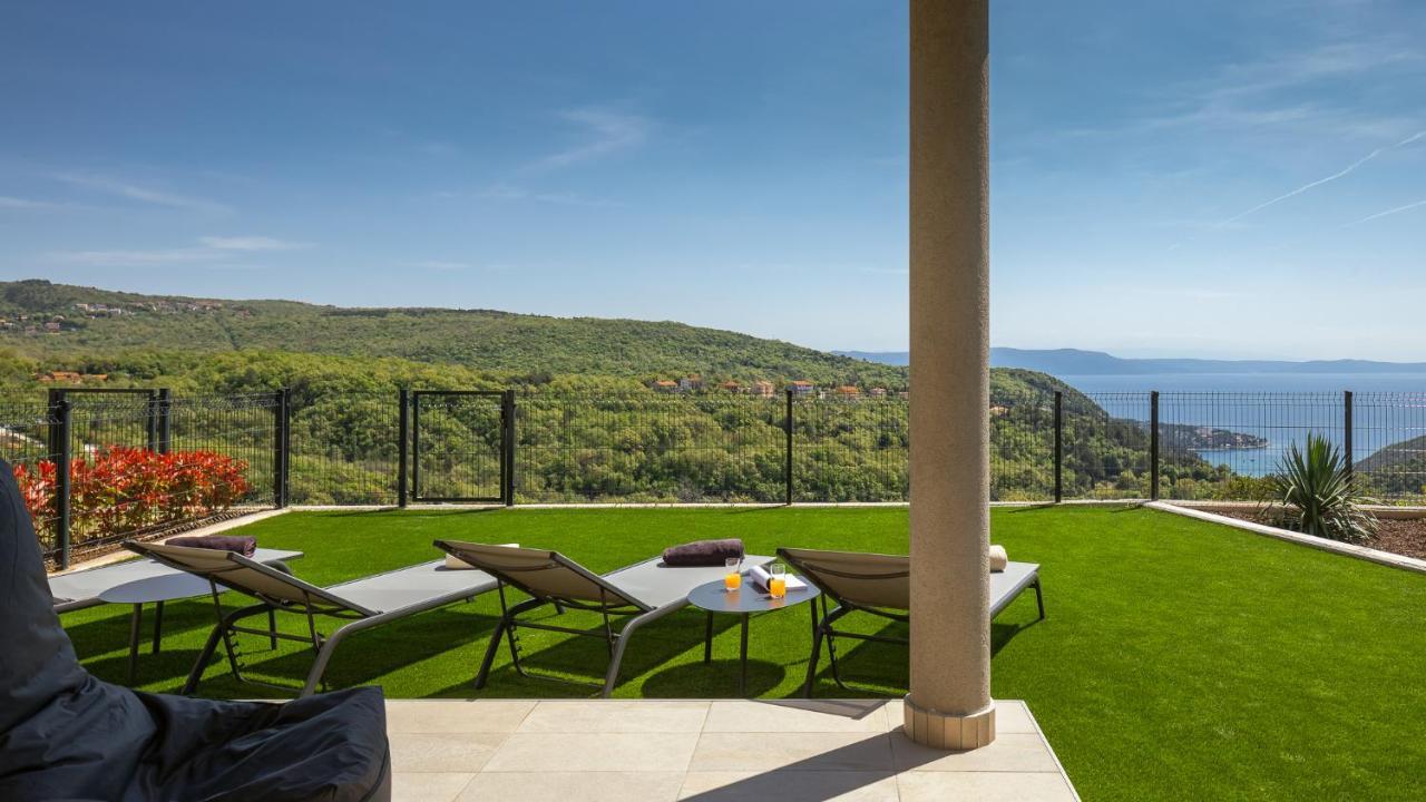 Royal Hilltop Residence Labin  Exteriör bild